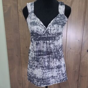 Sweet Pea by Stacy Frati Forest Green Tie-Dye V-Neck Mesh Tank Top M